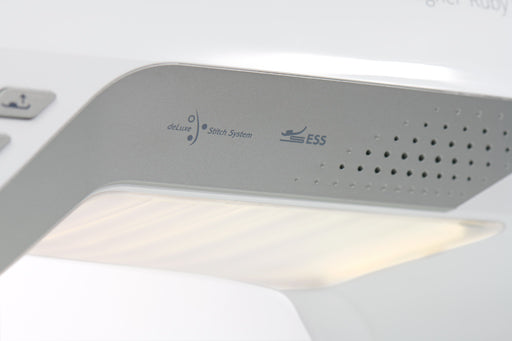 Husqvarna Designer Ruby 90 Démonstrateur