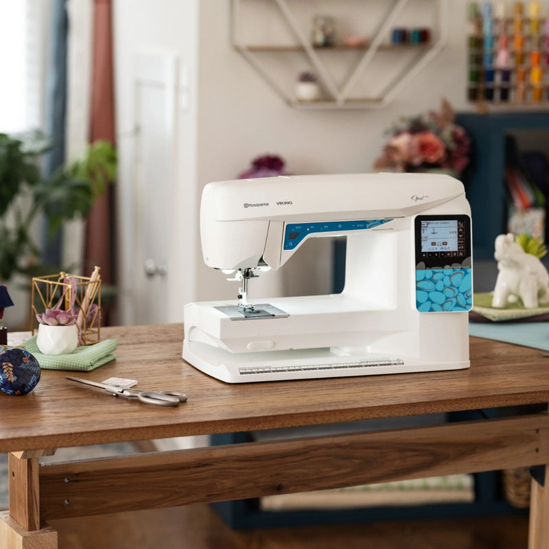 Husqvarna Viking Opal 670