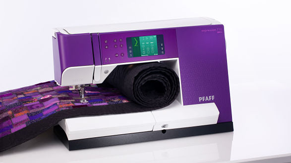 Pfaff Expression 710