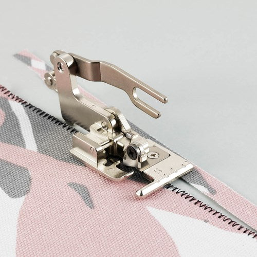 Brother SA177 Pied tranchant latéral (7 mm)